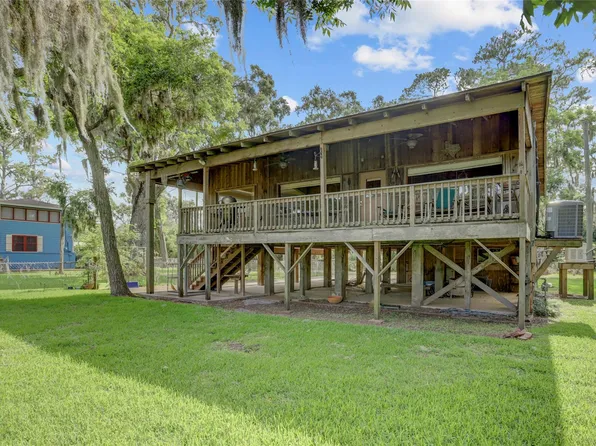 30523 Plantation Dr #37, West Columbia, TX 77486