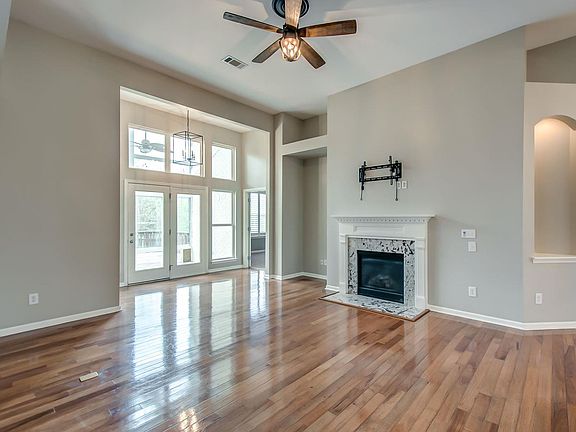 5th image of 8917 Macauley Ln