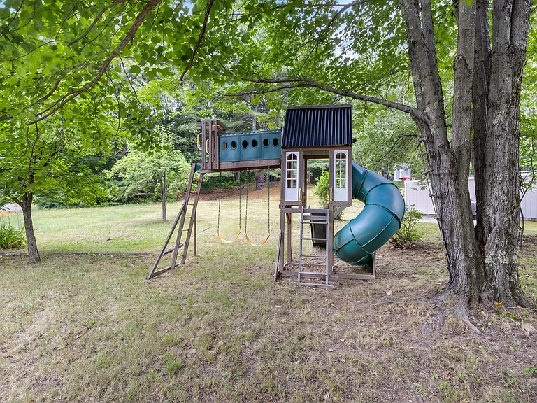 122 Alewive Rd — Photo 25