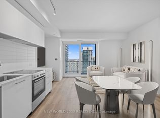 101 Roehampton Ave #2213, Toronto, ON M4P 2W2