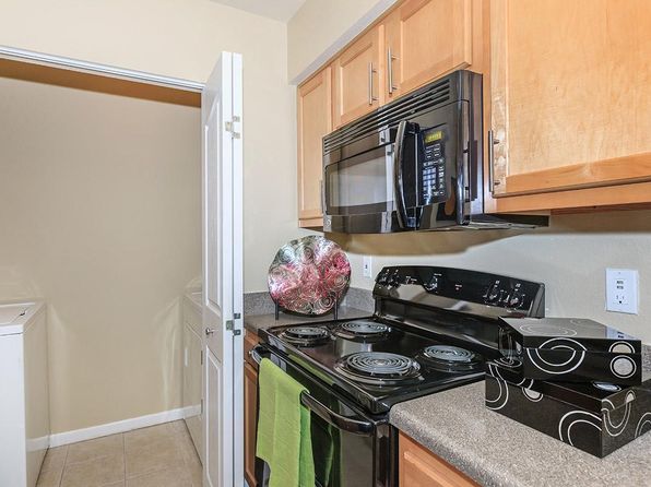 10501 3rd St N #24404