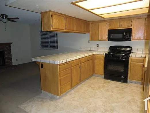 741 E Ivesbrook St — Photo 17