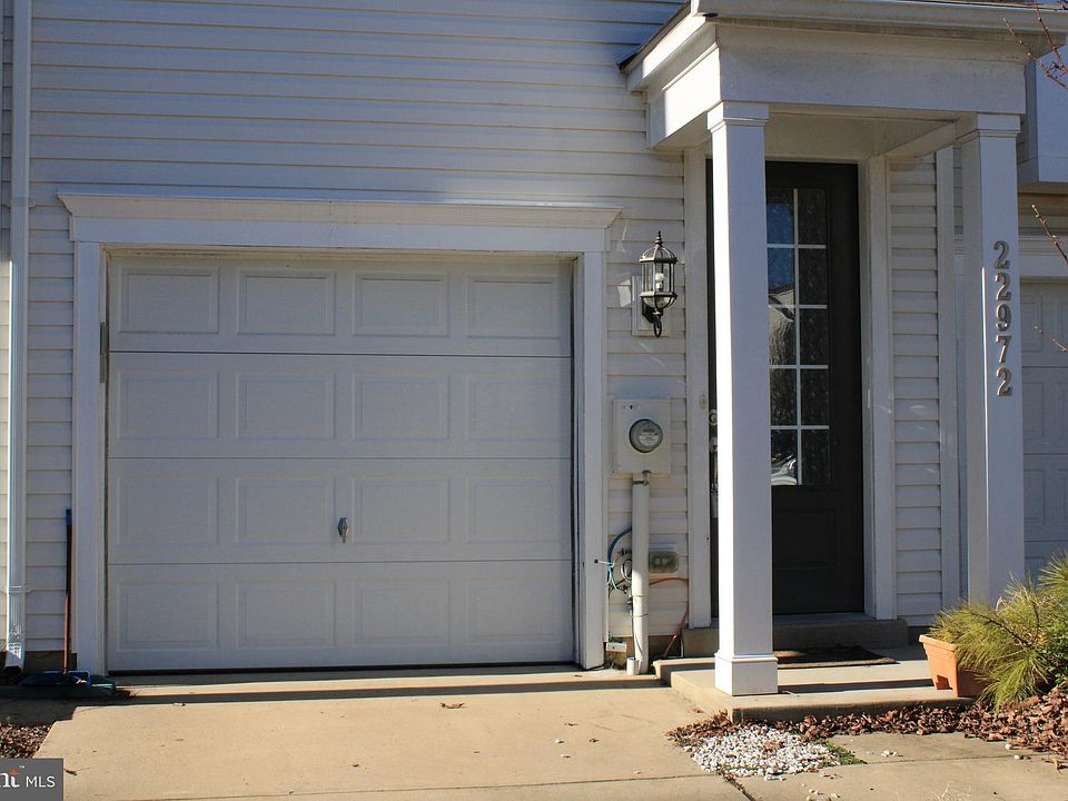 1st image of 22972 Foxglove Way