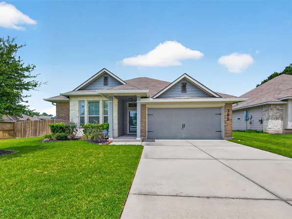 305 Brocks Ct, Montgomery, TX 77356