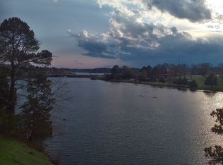 237 Ledgerock Rd, Hot Springs, AR 71913