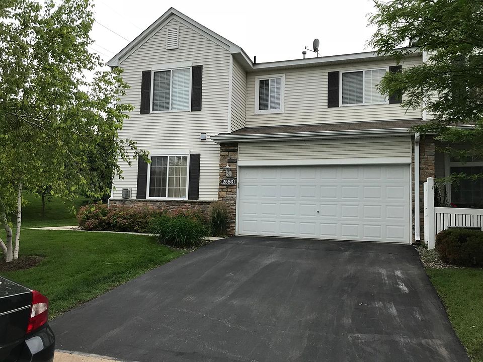 Front of townhome