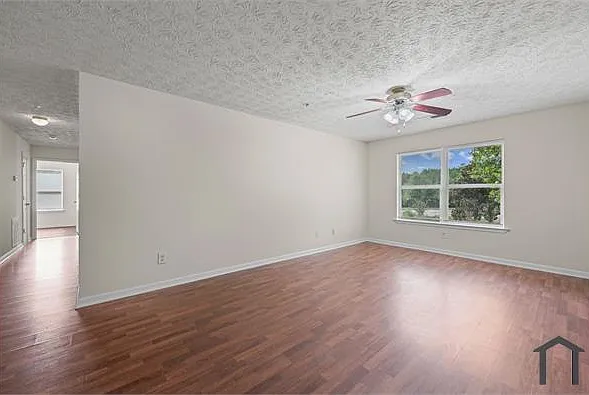 3202 Fairington Club Dr — Photo 3