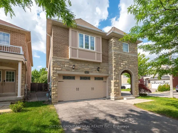 502 Apple Blossom Dr, Vaughan, ON L4J 9A3