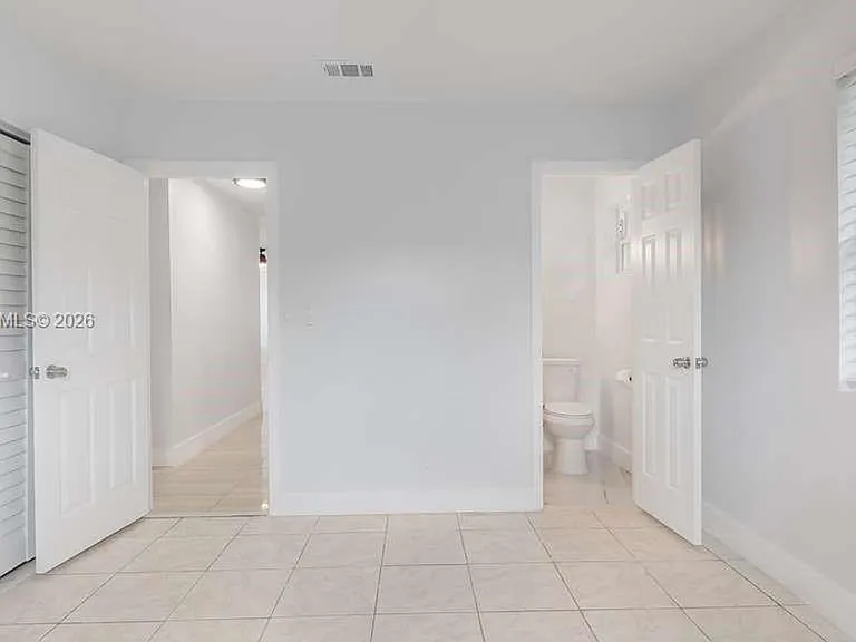 630 SW 28th Dr — Photo 12