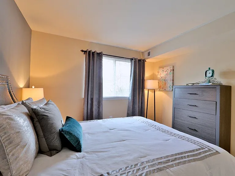 Taylor Park Apartment Homes — Photo 11