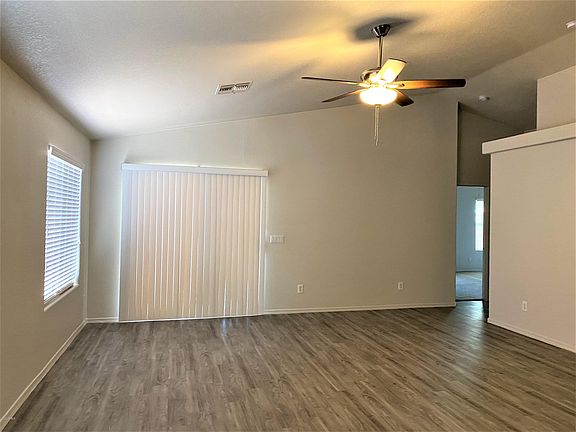 3rd image of 2164 E Creedance Blvd