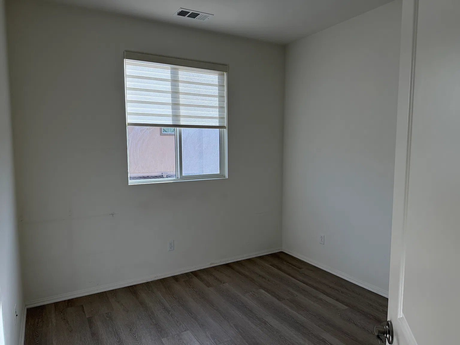3 bed, 1499 sqft, $3,350 — Photo 4