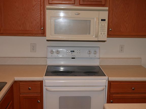 2nd image of 3061 Kensington Pl