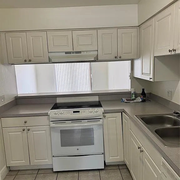 2219 Caribbean Dr S #27 — Photo 3