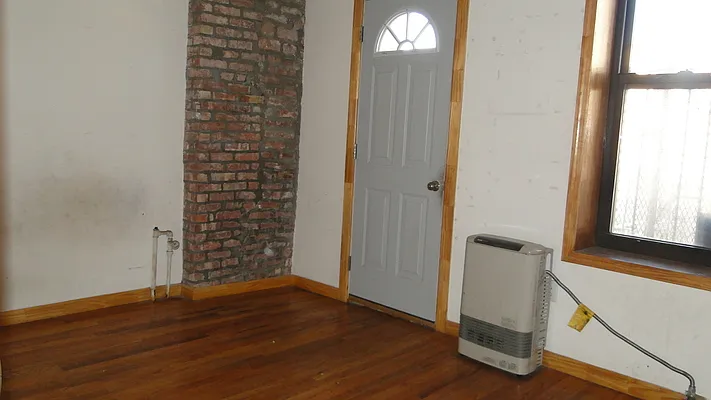 Rented by Elite NY Holdings | media 10