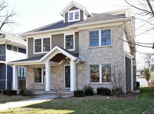 527 Greenleaf Ave, Wilmette, IL