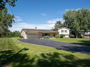 1705 E Springhill Rd, Warsaw, IN 46580