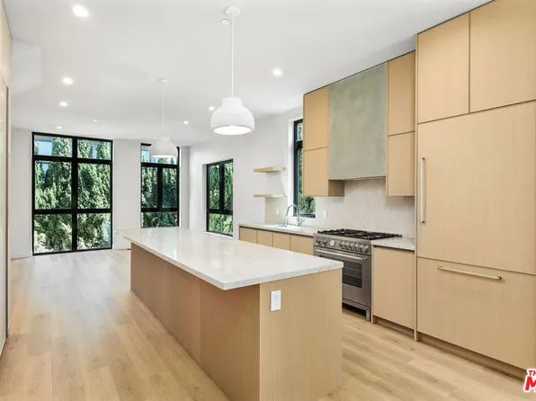 428 Arnaz Dr, Los Angeles, CA 90048