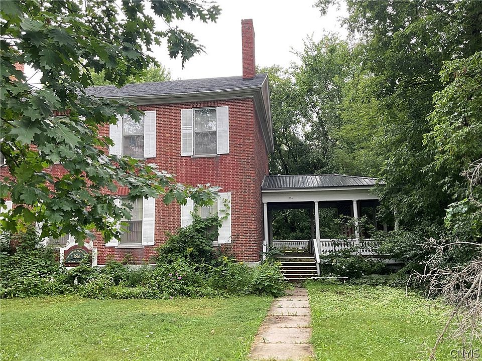 1st image of 116 E Main St