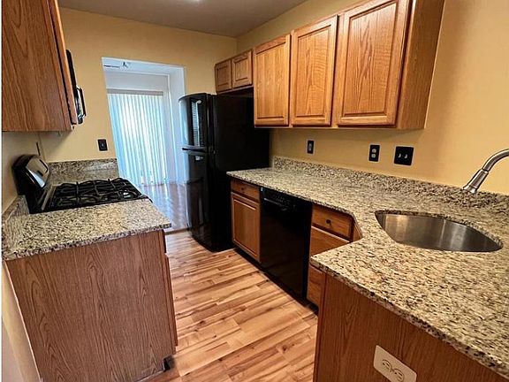 5th image of 3303 Sterling Rd