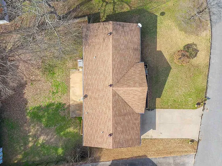 16 Sunvalley Dr — Photo 3