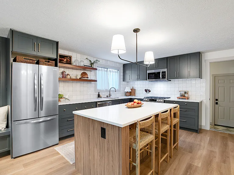 Fully renovated kitchen.
