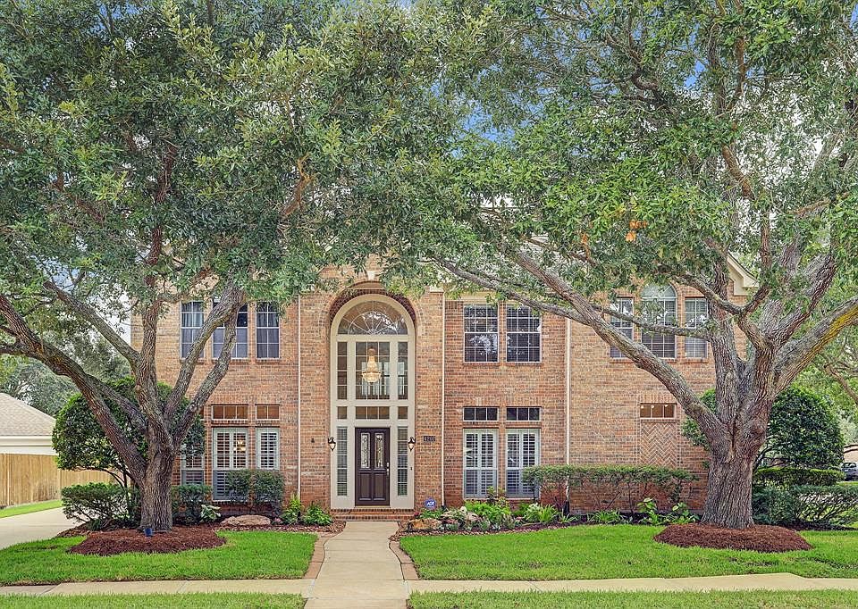 1st image of 4202 Lake Terrace Ct