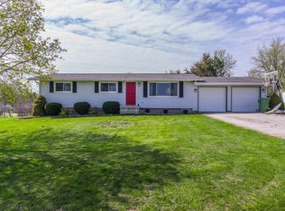 21939 Clarksville Rd, Lexington, IL 61753