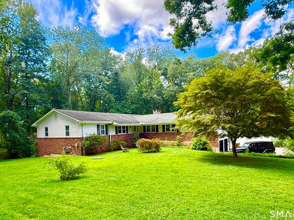 11 Joan Road, Stamford, CT 06905