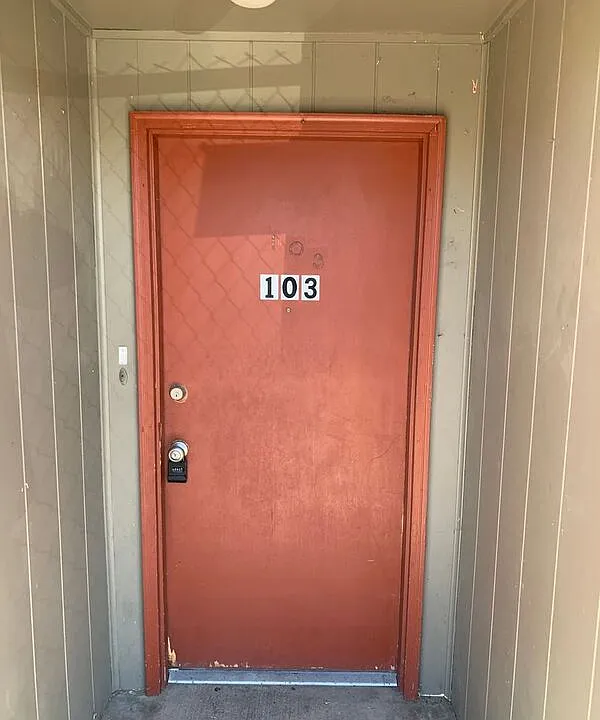 624 W Yakima St #103