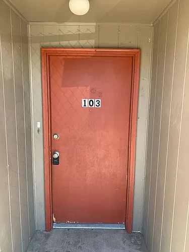 624 W Yakima St #103 Photo 1
