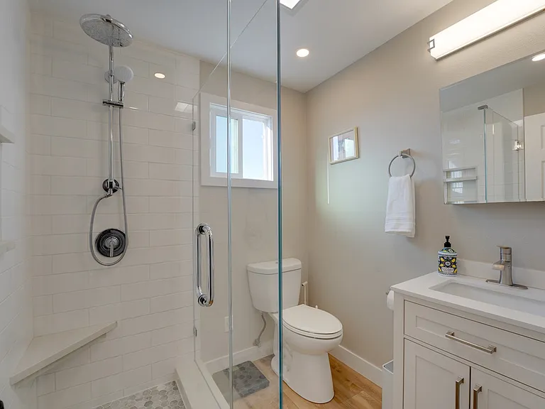 208 J Ave #A — Photo 10