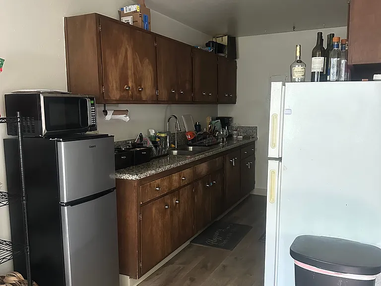 1341 Drake Dr #D — Photo 5