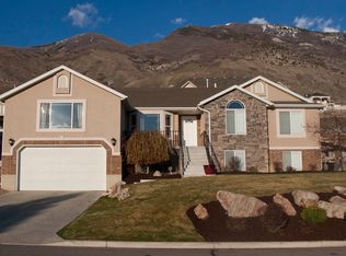 9472 N Aztec Dr, Cedar Hills, UT 84062