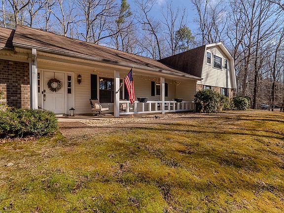 3rd image of 602 Bunker Hill Rd