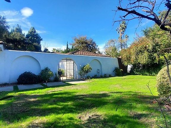 2nd image of 605 S San Gabriel Blvd