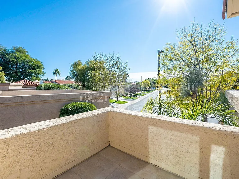 10640 E Vogel Ave — Photo 29