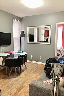 Rented by NYLA Realty | media 11