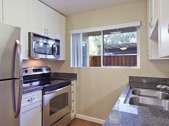 5th image of 300 Rolling Oaks Dr APT 149