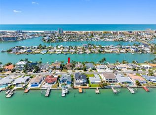 11260 5th St E, Treasure Island, FL 33706