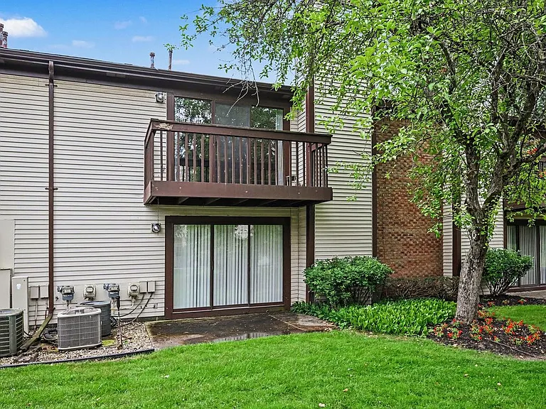 24225 Evergreen Rd — Photo 14