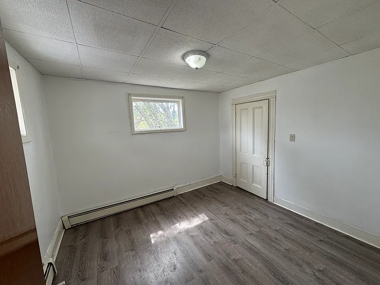 1369 Penn Ave #B — Photo 10