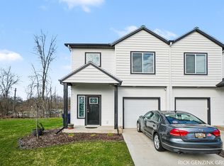 392 Harbor Town Ct #4, Holland, MI