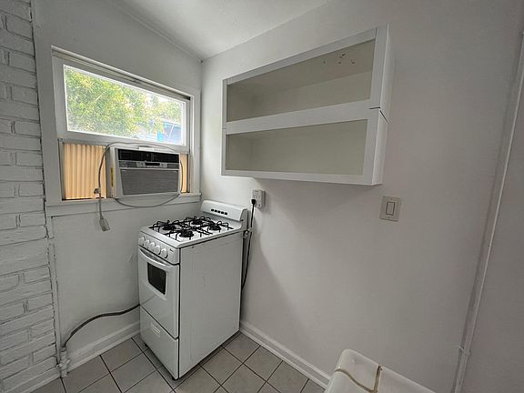 4th image of 729 Milwood Ave APT B