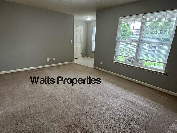 4th image of 46 Briar Cir #46