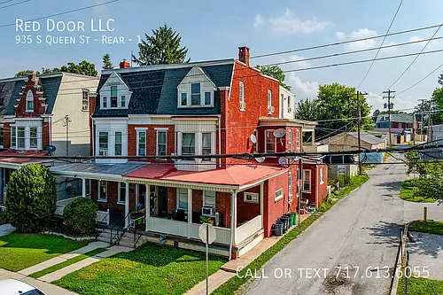 935 S Queen St #1 Photo 1