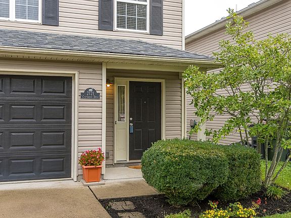 2nd image of 2121 Curtiswood Dr