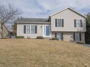 132 Sharon St, Harrisonburg, VA 22801