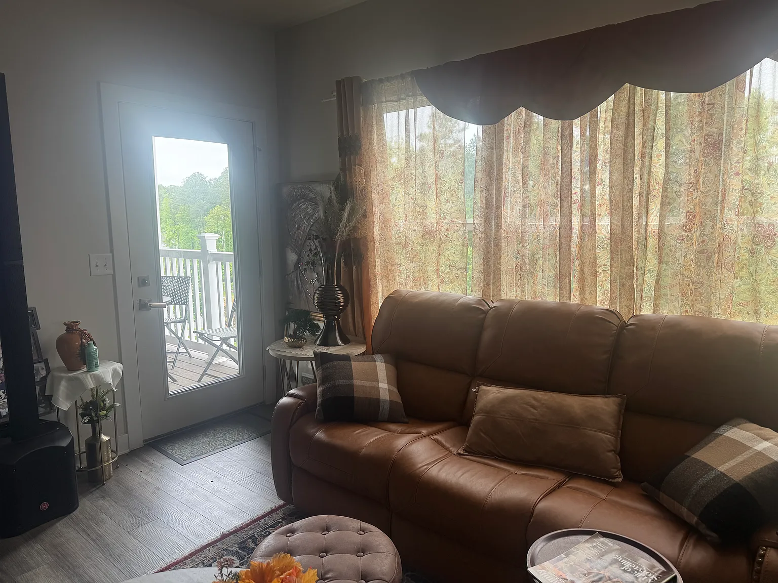 2 bed, 1302 sqft, $2,000 — Photo 4