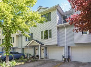 3368 SW Delaney Pl, Portland, OR 97225